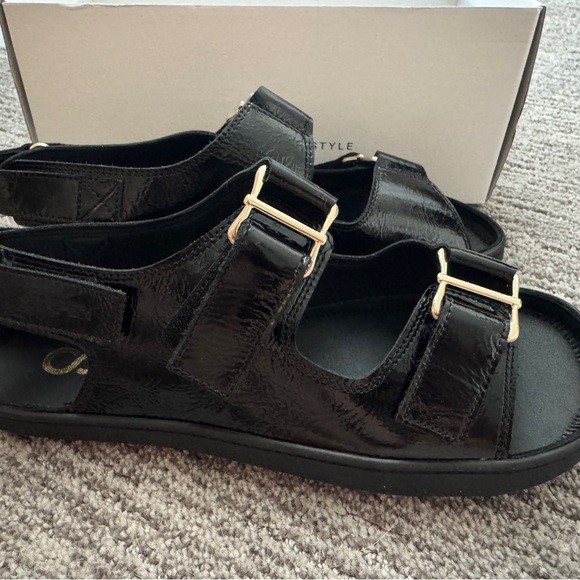 SHAPEN Barefoot Black Sandals with Gold Buckles - NEVER WORN - Picture 4 of 7